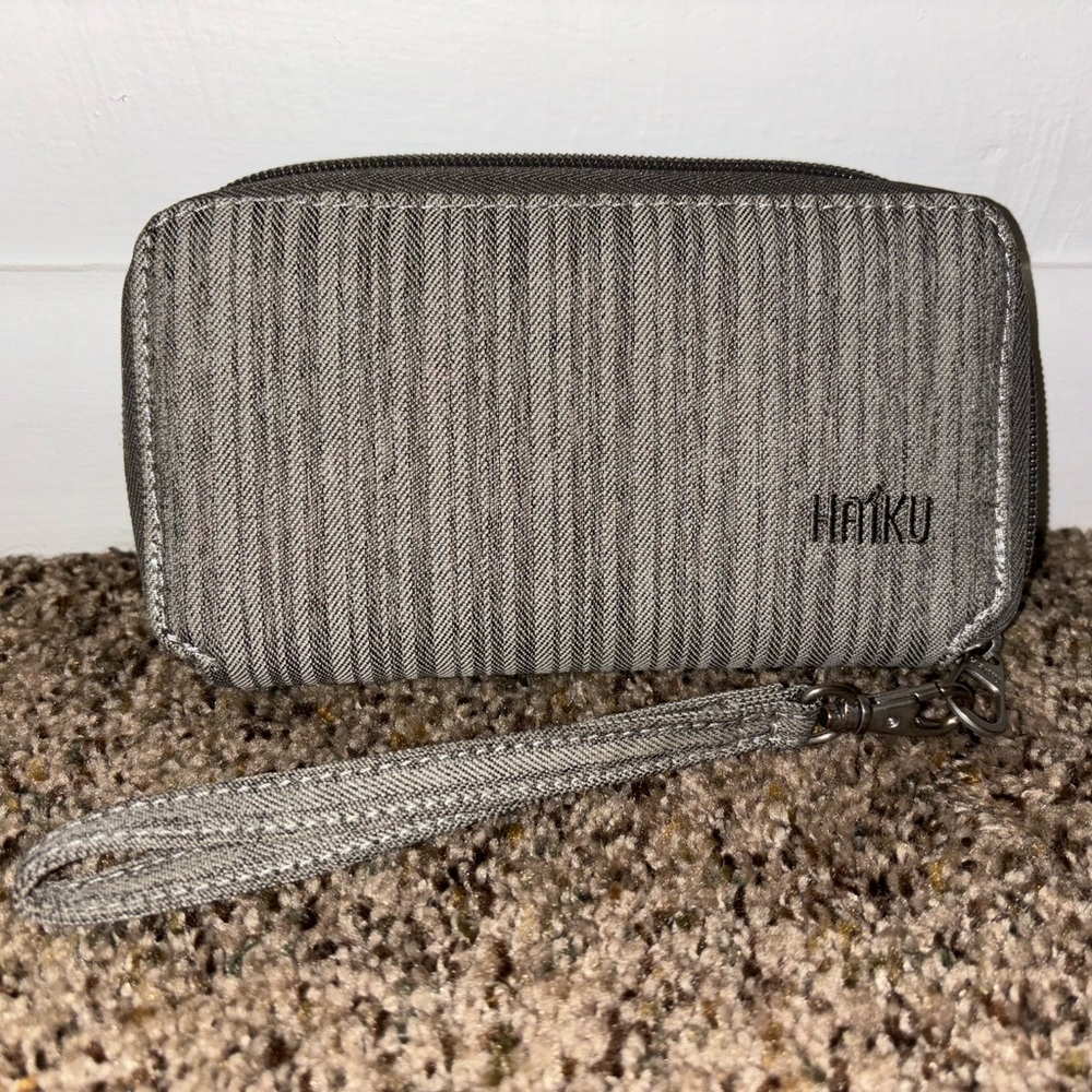 Haiku Intrepid wallet